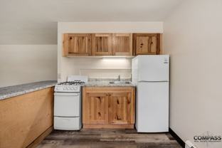 GREAT DOWNTOWN STUDIO - Photo 1 of 1