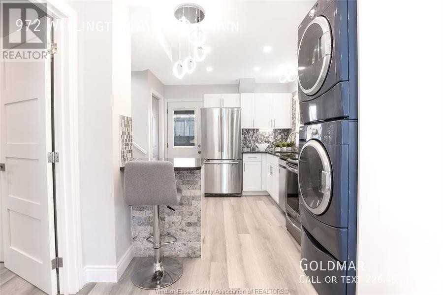 972 Wellington Avenue #MAIN - Photo 2 of 26