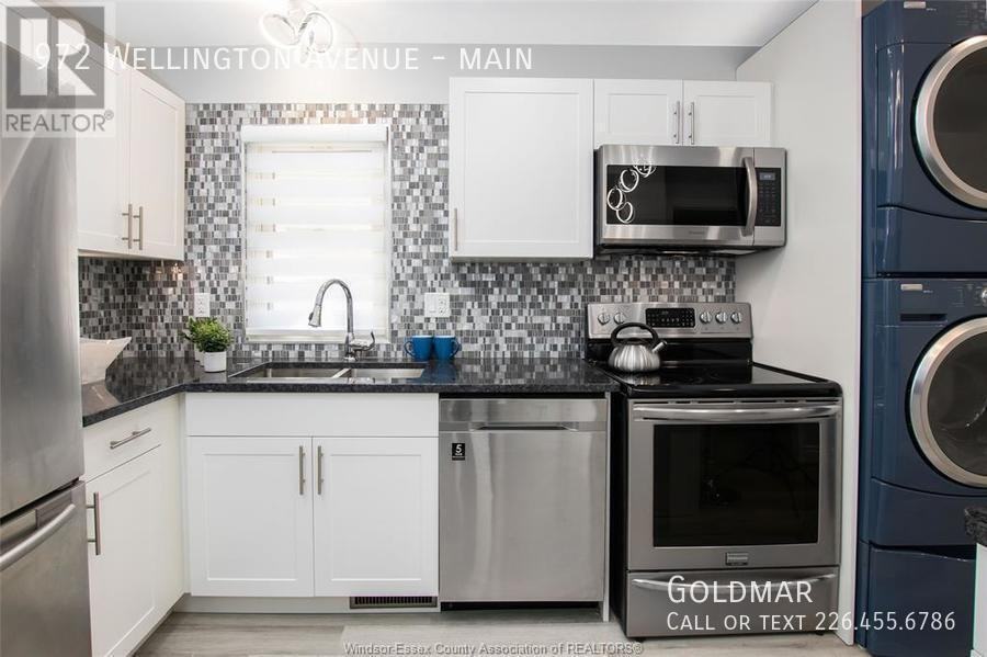 972 Wellington Avenue #MAIN - Photo 3 of 26