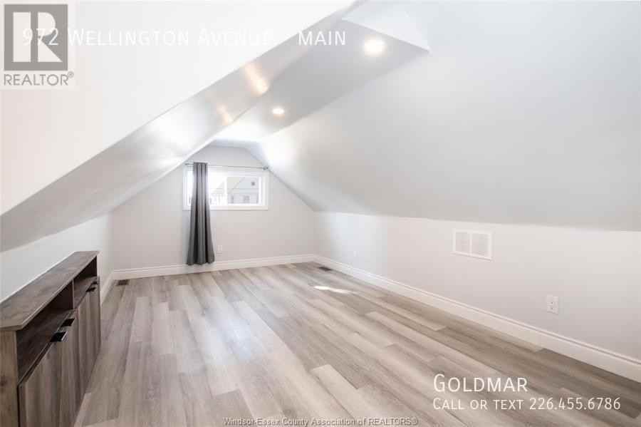 972 Wellington Avenue #MAIN - Photo 6 of 26