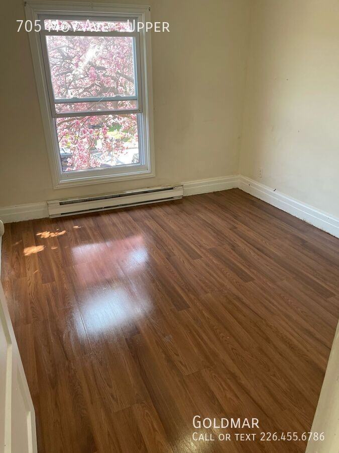 705 Moy Avenue - Photo 4 of 7