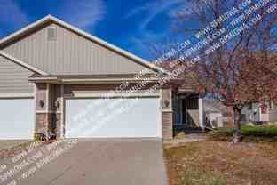 738 Northeast Spring Street - Photo 1 of 1