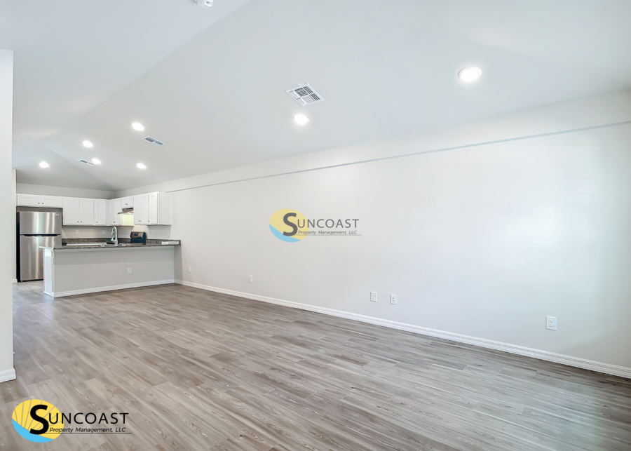 109 East Harvard Street - Photo 6 of 30