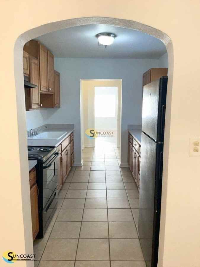 478 W 58th St - Photo 6 of 18