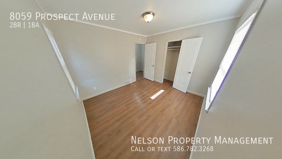 8059 Prospect Ave - Photo 5 of 9