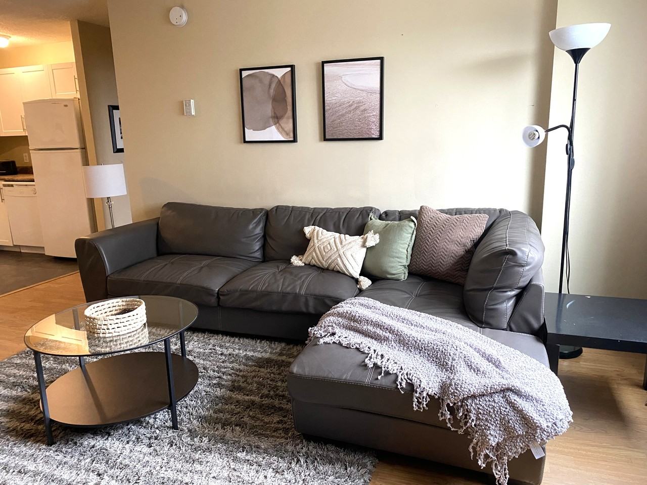 304 Edmonton Avenue #304 - Photo 5 of 16