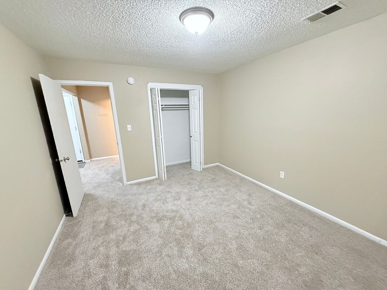 Edgewood Apartments - Photo 2 of 16