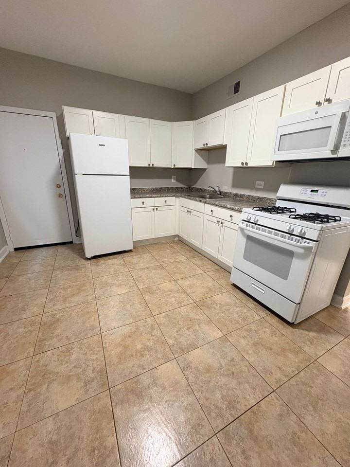 Washington Lotus - Photo 3 of 22