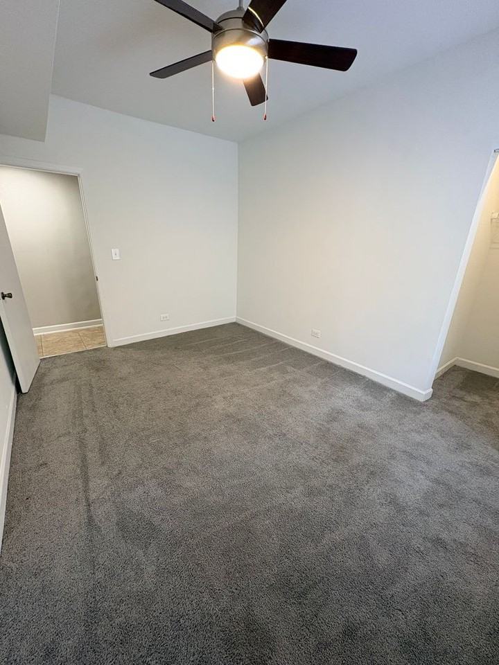 Washington Lotus - Photo 7 of 22