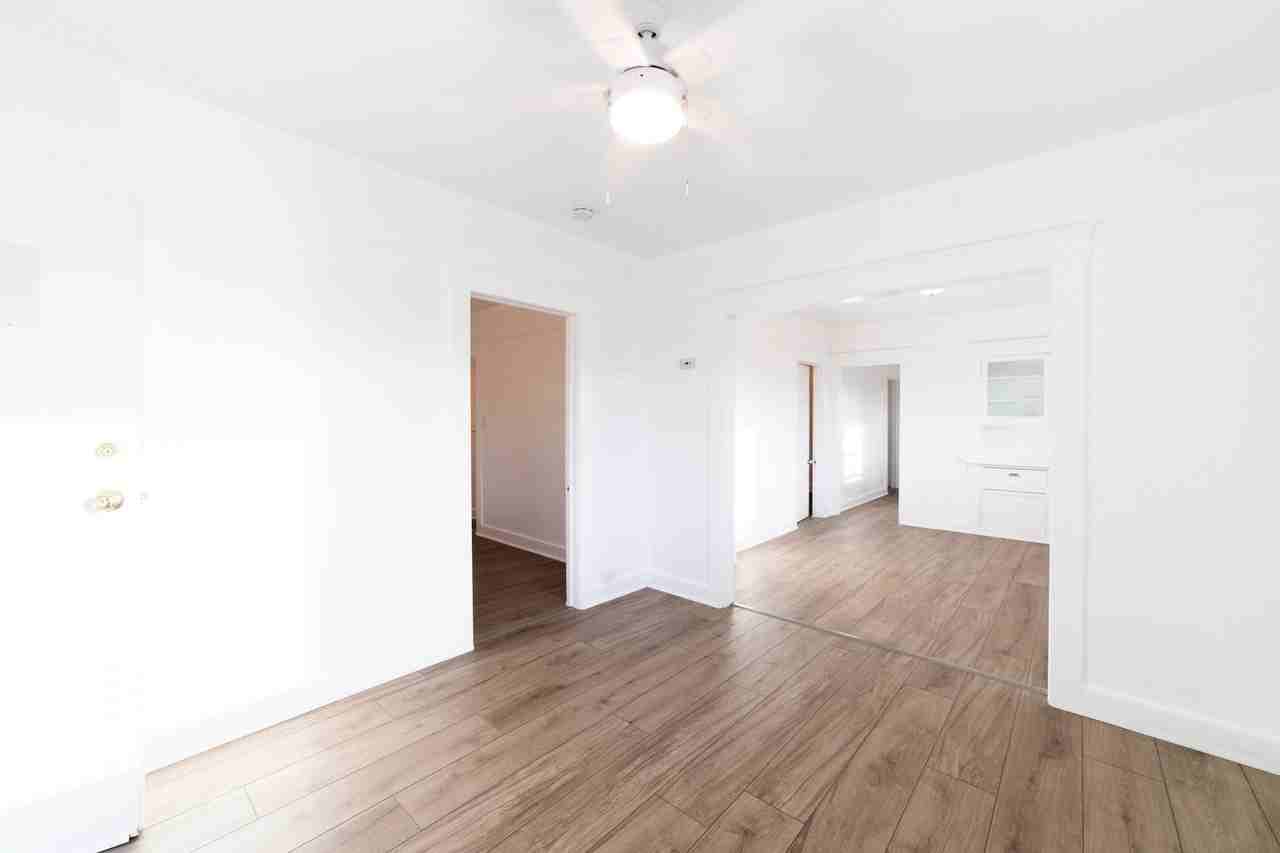 1620 Kearney St - Photo 4 of 21