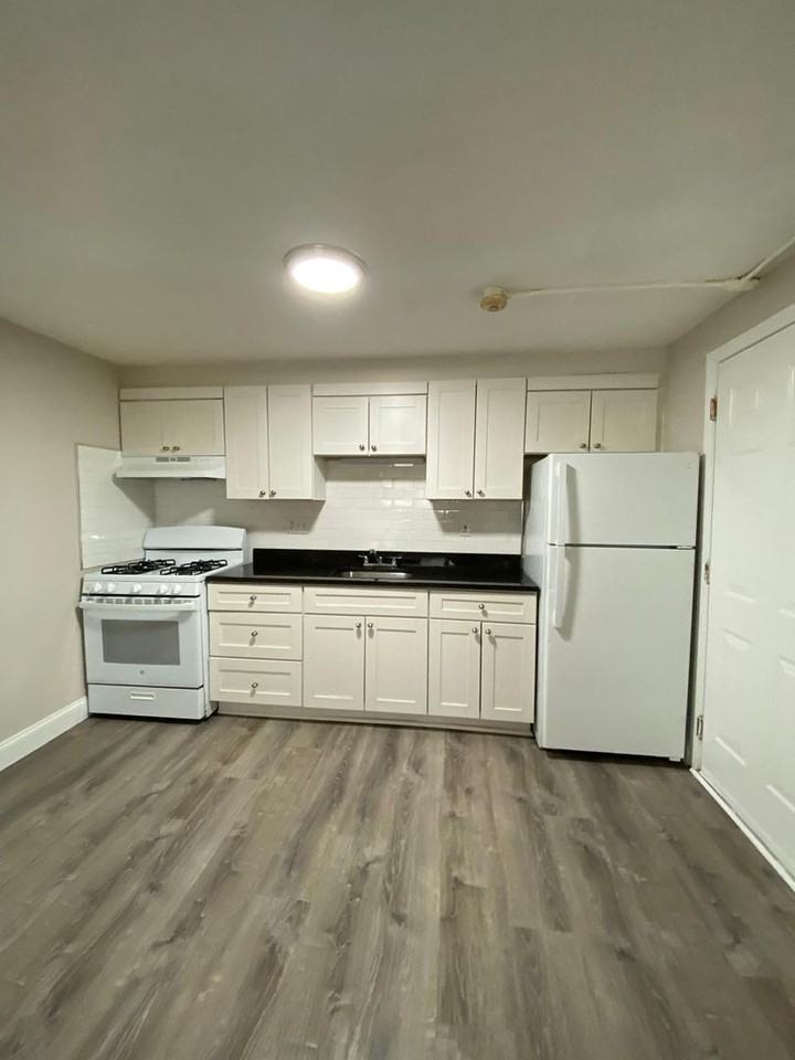 Stevens Street Apartments - Photo 2 of 36