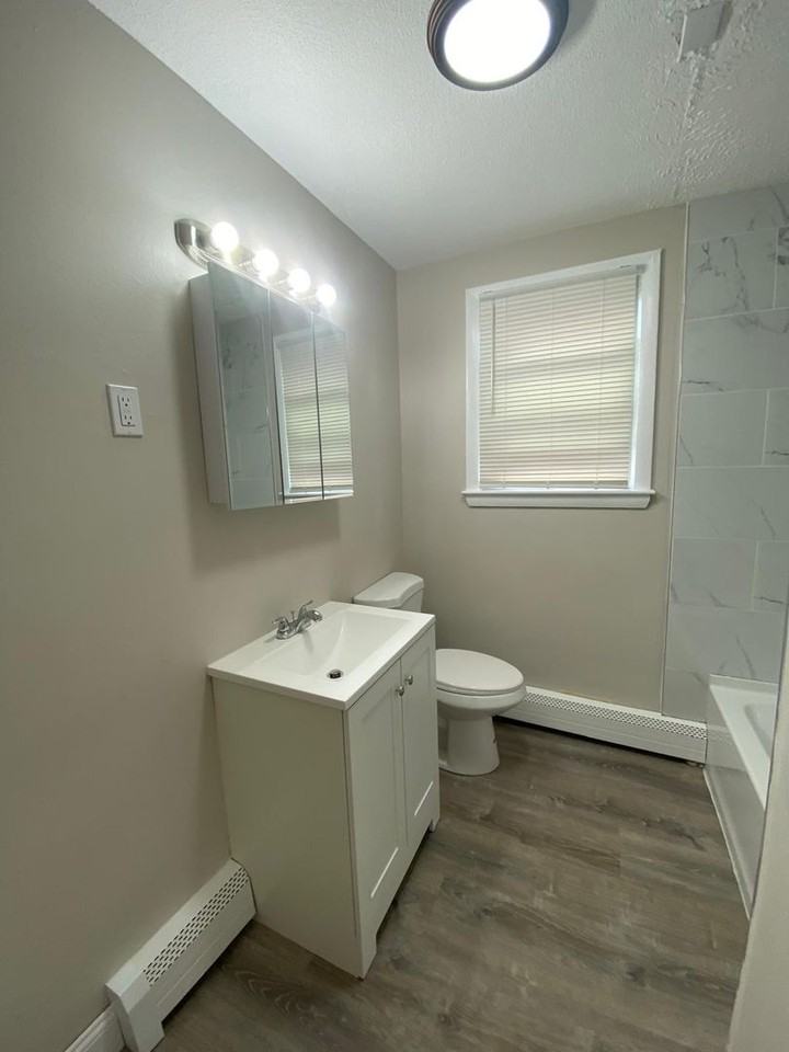 Stevens Street Apartments - Photo 7 of 36