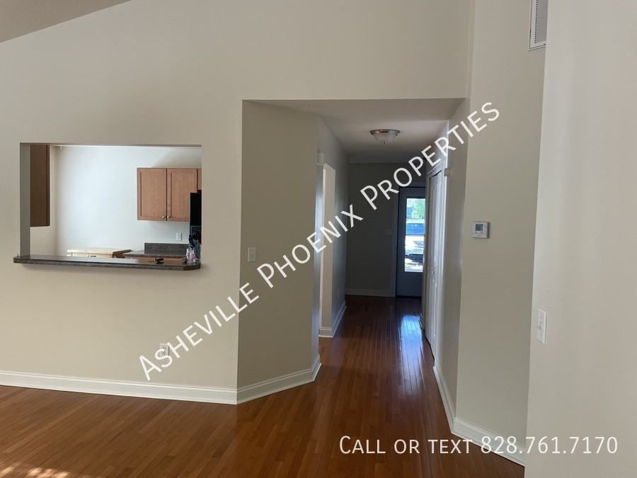 120 Little Fox Ln - Photo 3 of 14