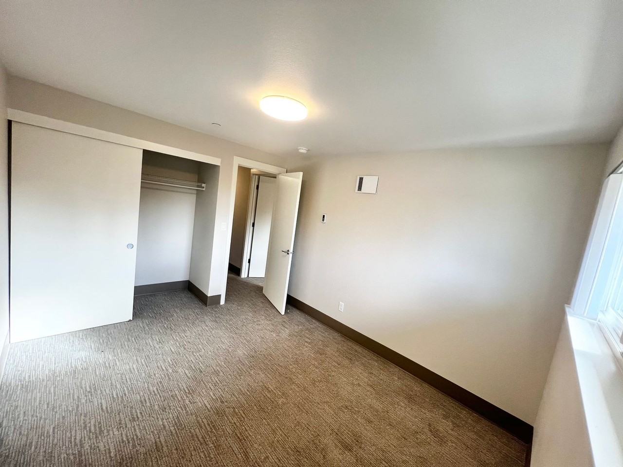 Cougar Creek Apartments - Photo 6 of 11