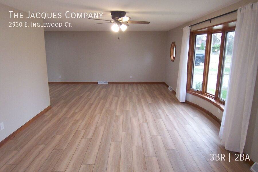 2930 East Inglewood Court - Photo 3 of 17