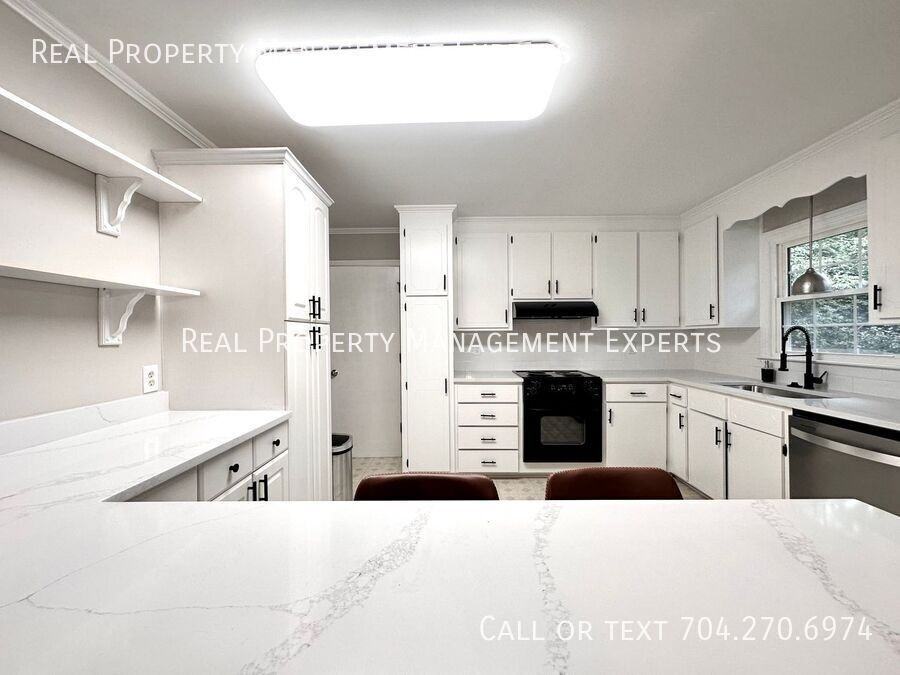 3311 Tyrone Drive - Photo 5 of 22