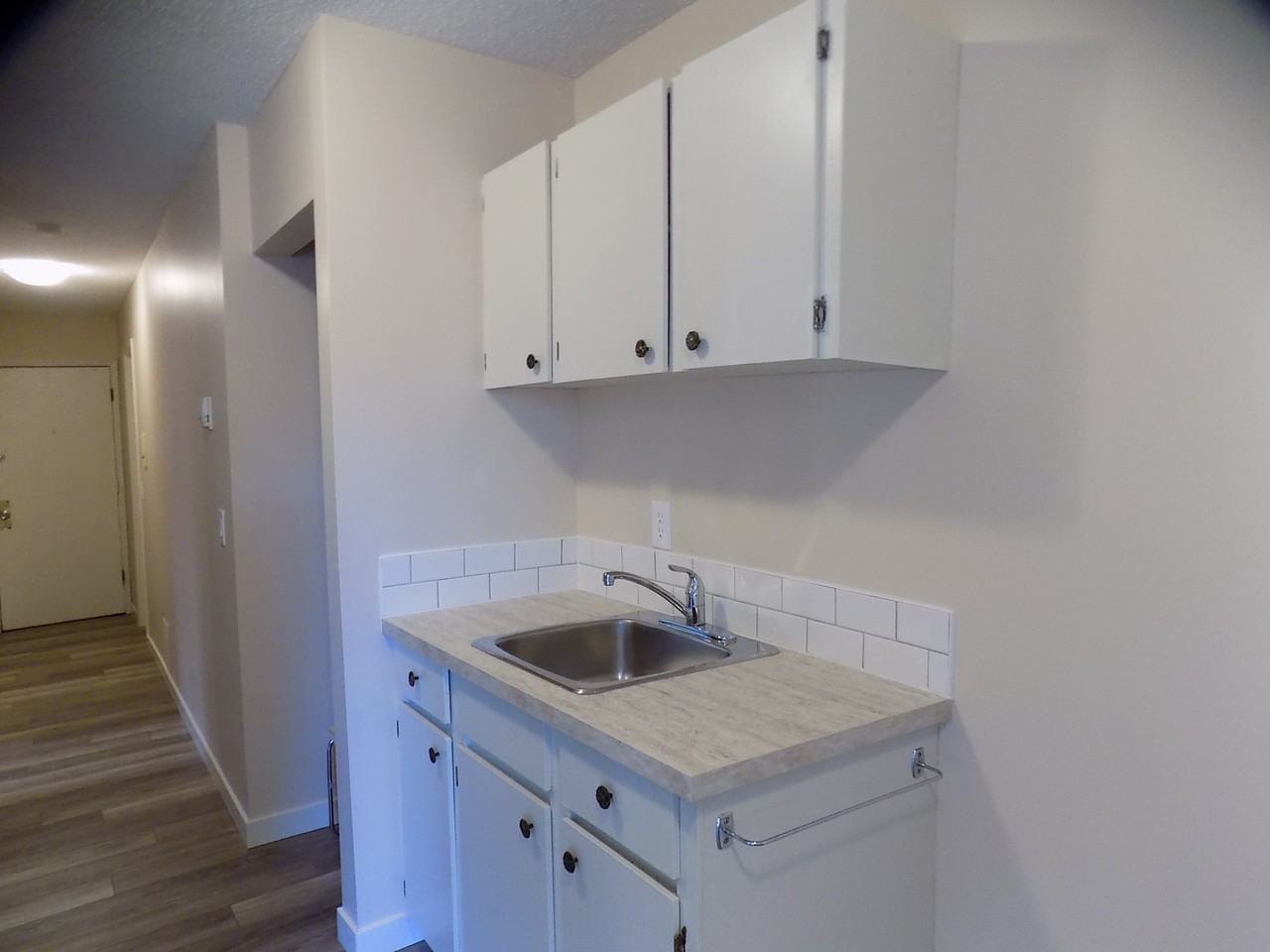 322 6 Avenue NE #22 - Photo 7 of 10