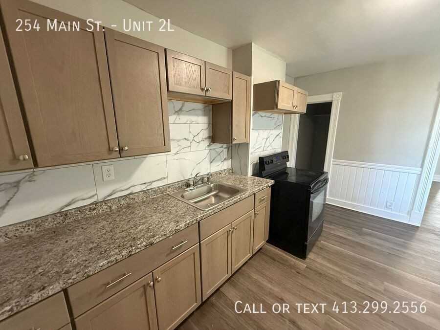 254 Main Street #2L - Photo 2 of 14
