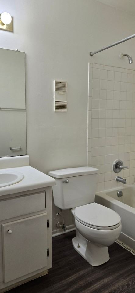 Danube Apartments - Photo 2 of 5