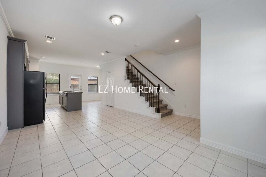 8710 Knox Street #A - Photo 6 of 27