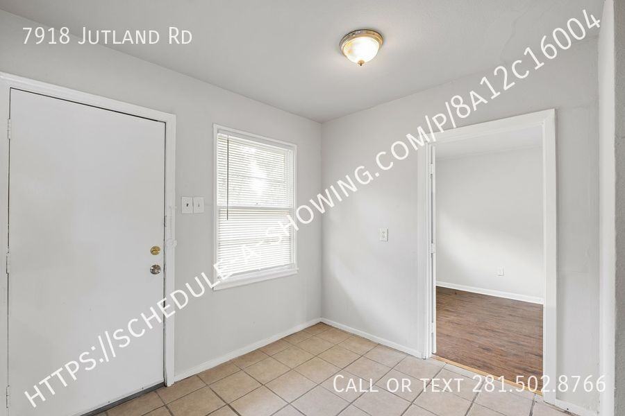 7918 Jutland Road - Photo 3 of 8