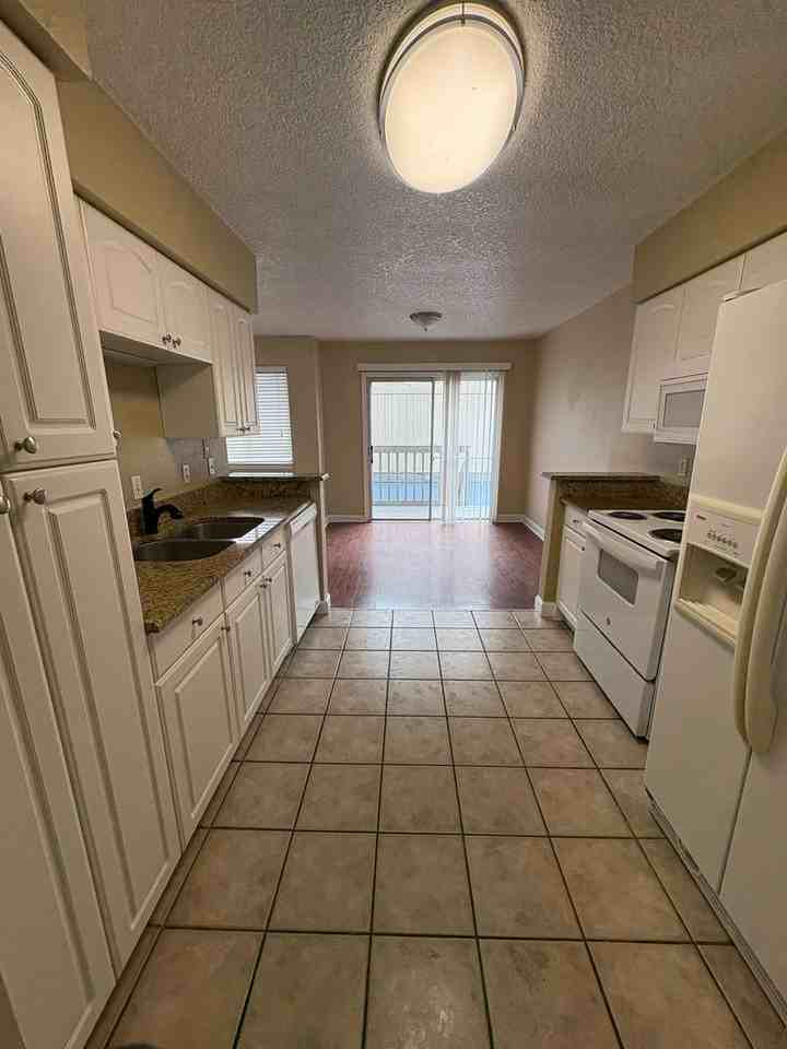 1800 Park Avenue - Photo 6 of 11