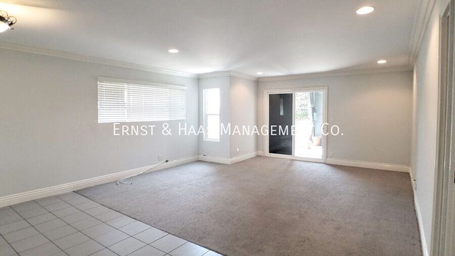 1401 E 3rd St #07 - Photo 4 of 21