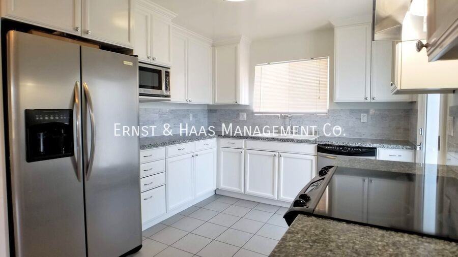 1401 E 3rd St #07 - Photo 7 of 21