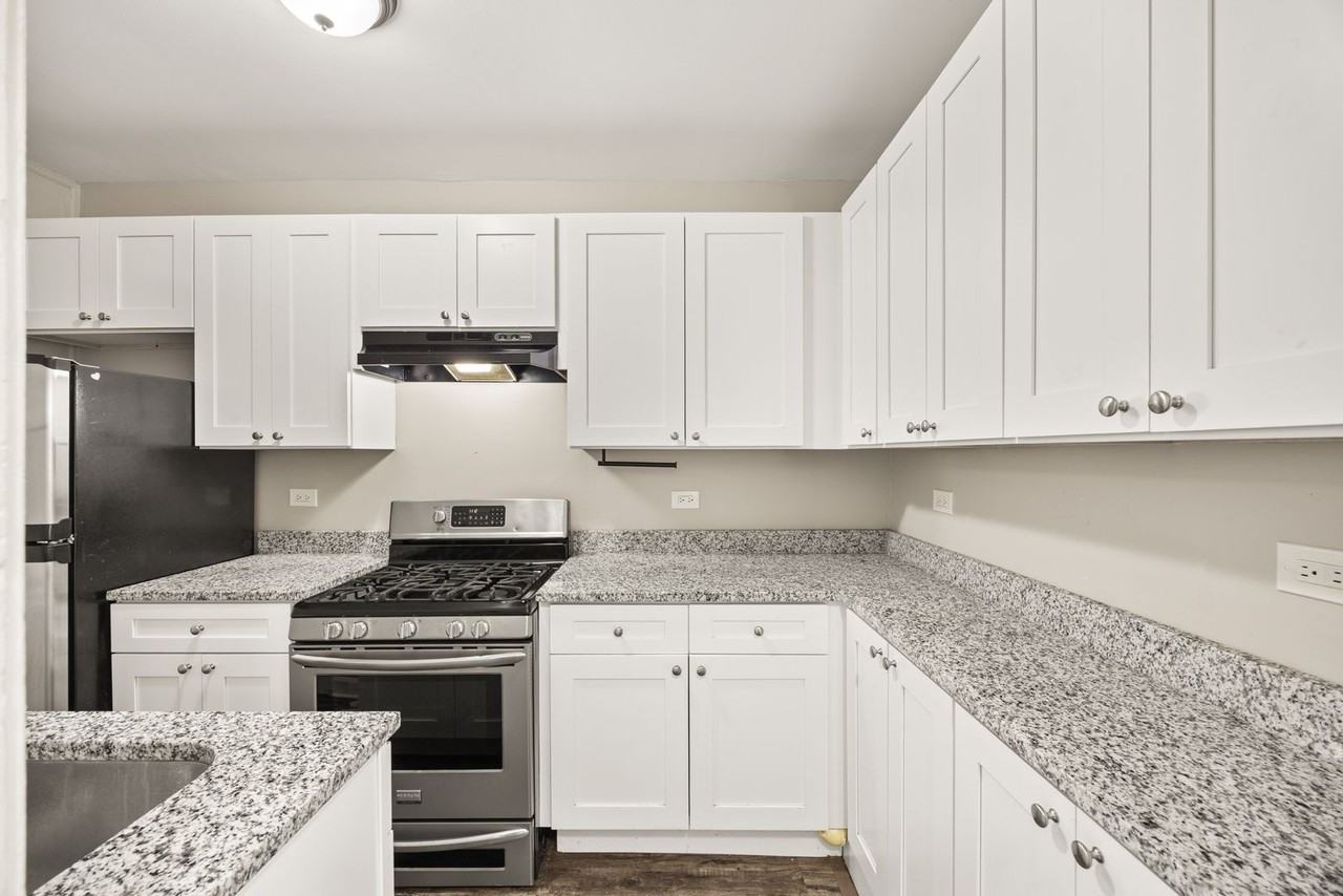 1902 South 51st Avenue #2 - Photo 4 of 12