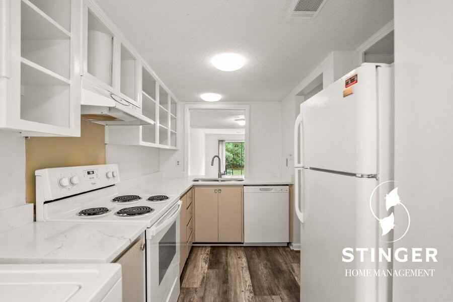 1 Marsh Harbor Drive - Photo 4 of 34