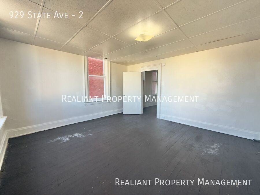 929 State Ave #2 - Photo 6 of 16