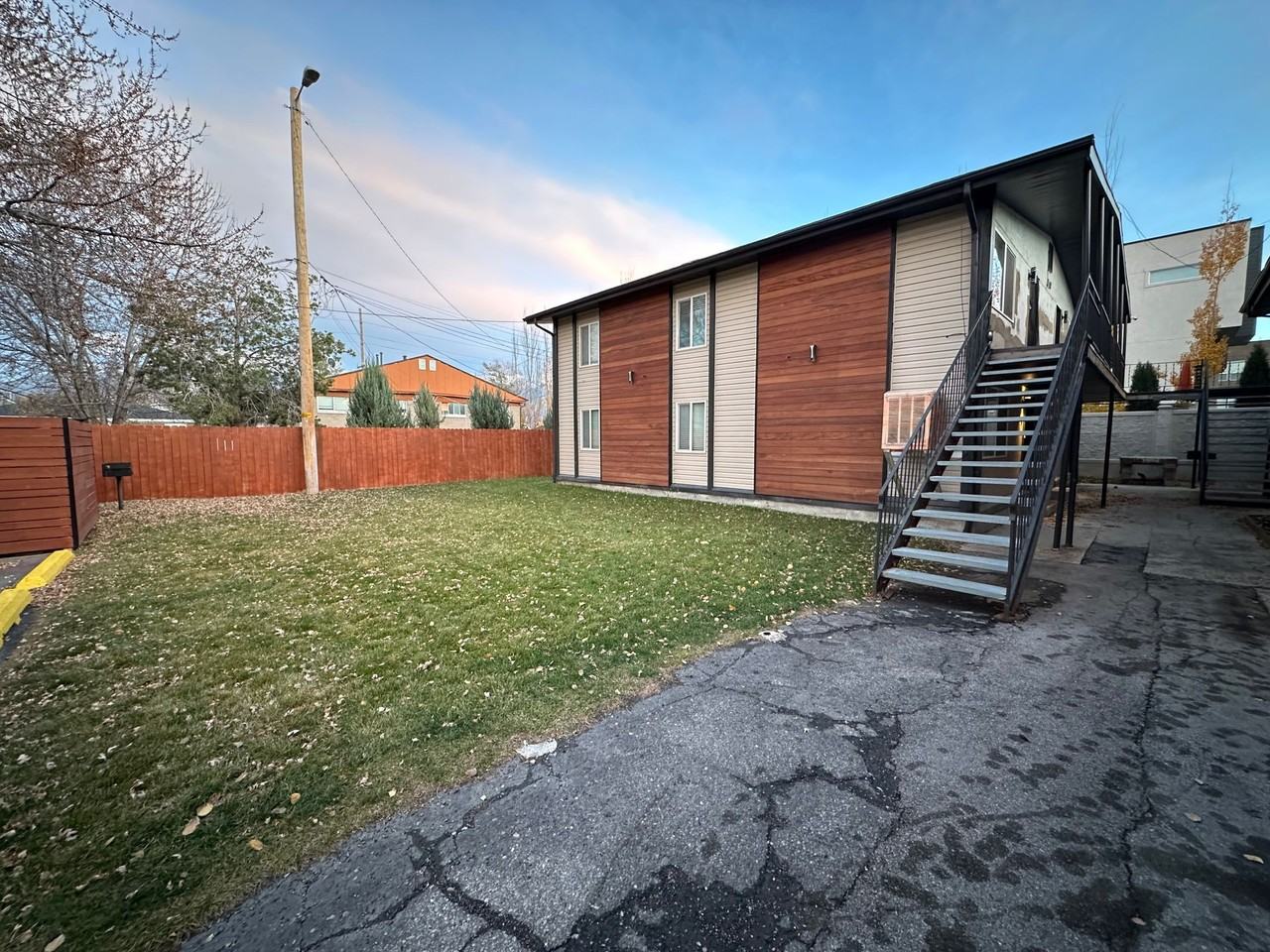 Recently Remodeled 2 Bd 1 Ba Apt in Midvale - Photo 6 of 7