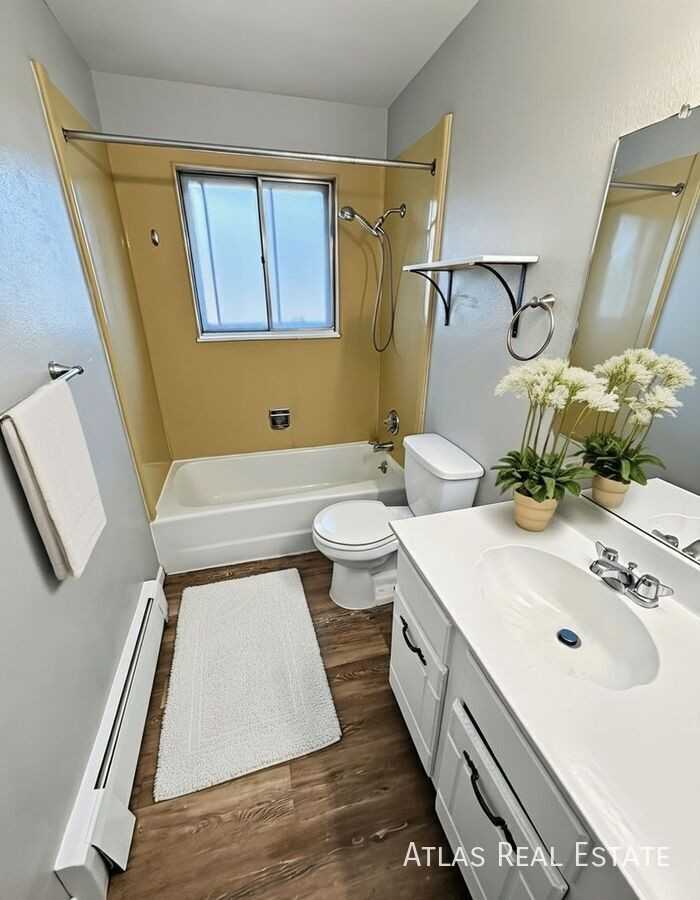 64 Newport Cir #5B - Photo 6 of 14