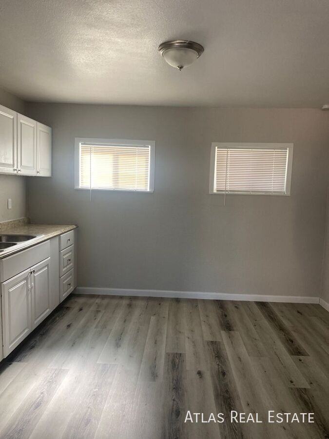 1741 W Desert Cove Ave #1 - Photo 3 of 10