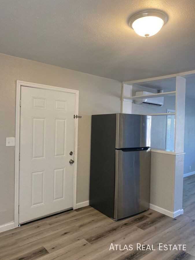 1741 W Desert Cove Ave #1 - Photo 7 of 10