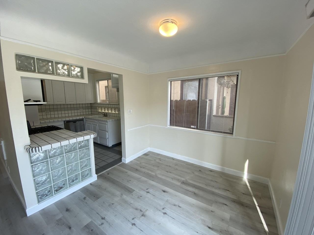 181 Claremont Ave #A - Photo 5 of 20