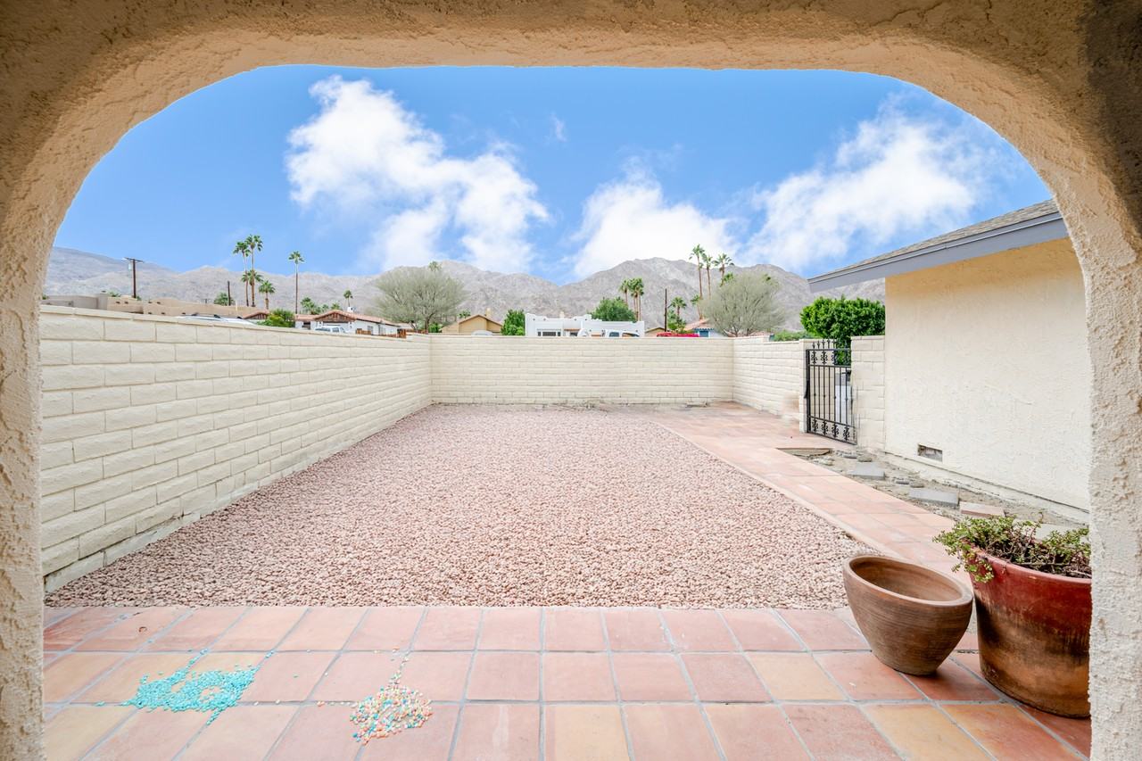 53840 Eisenhower Drive - Photo 7 of 45