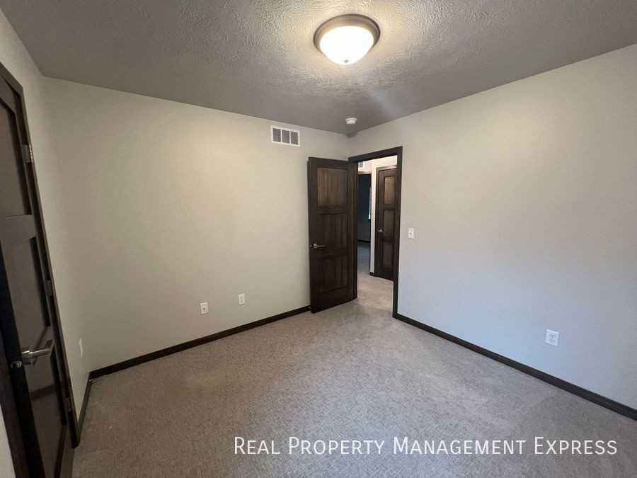 2415 E Copalis Pl - Photo 7 of 21