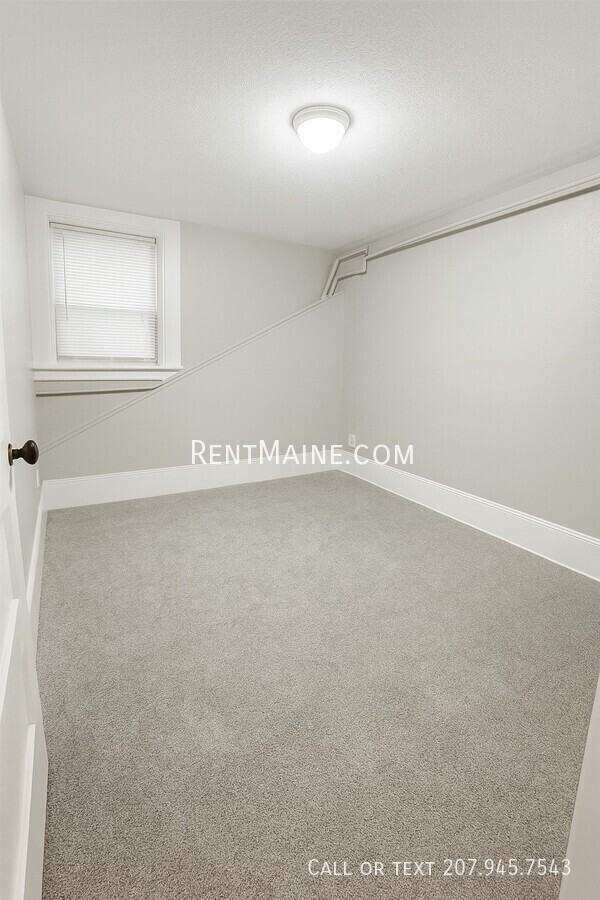 409 4th St #5 - Photo 6 of 13