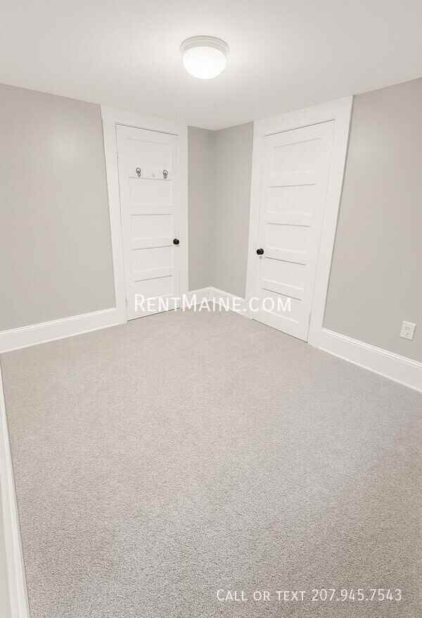 409 4th St #5 - Photo 7 of 13