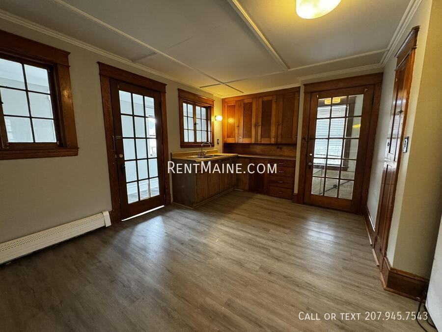 33 Summer St #4 - Photo 2 of 11