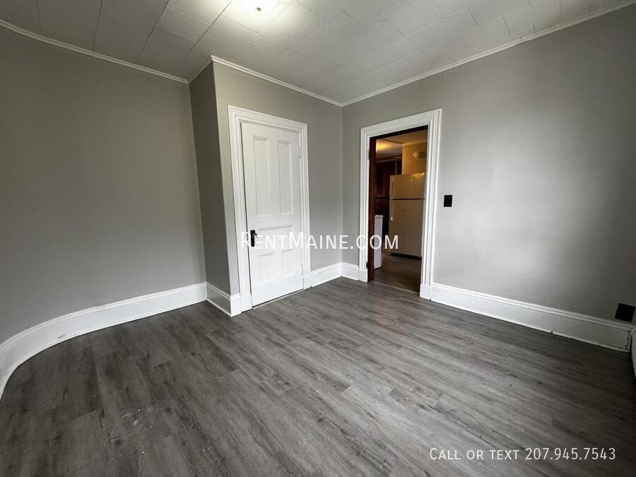 33 Summer St #4 - Photo 6 of 11