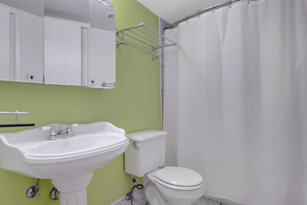 1301 20th Street Northwest #816 - Photo 5 of 11