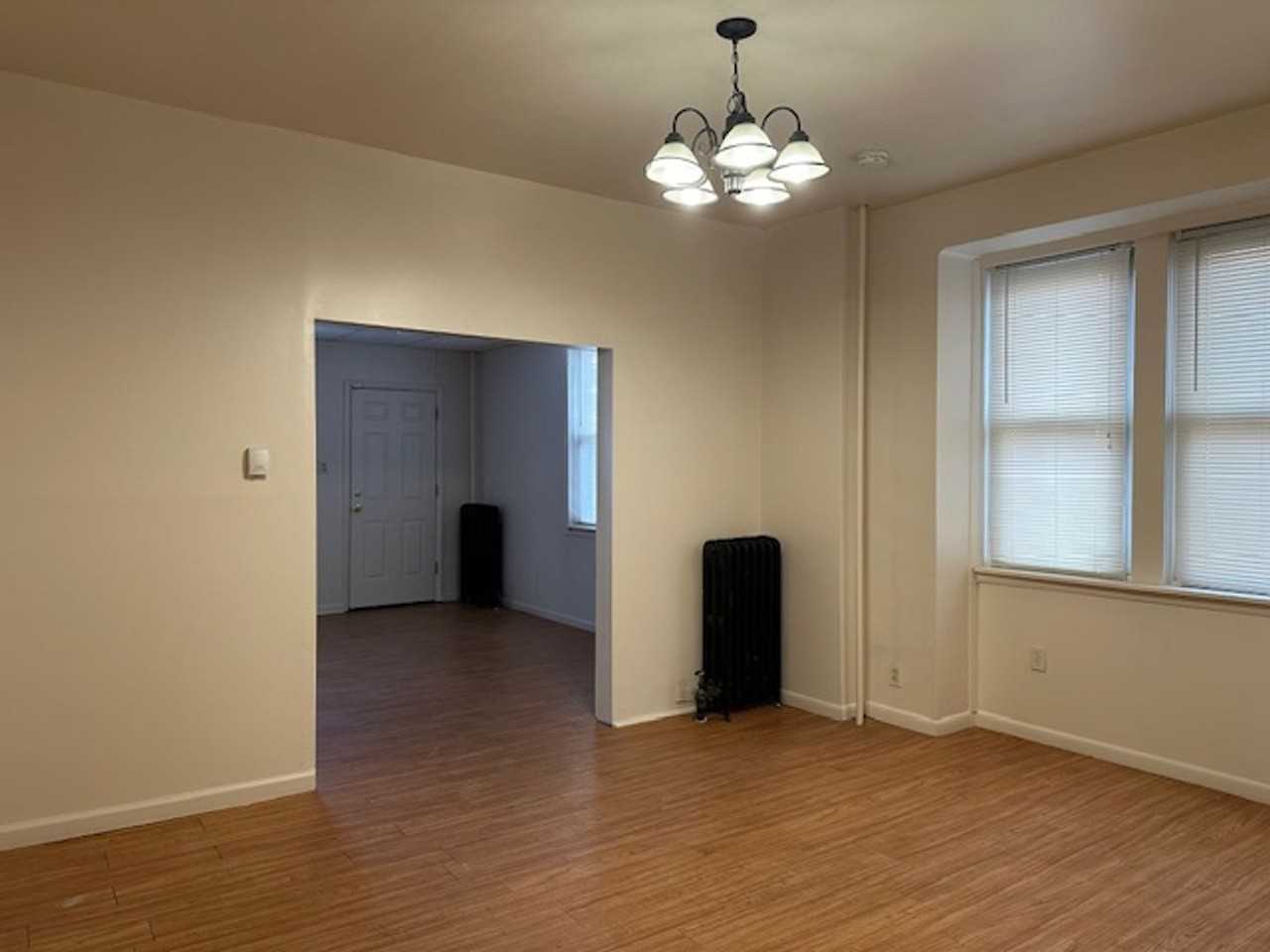 605 S 23rd St - Photo 5 of 12