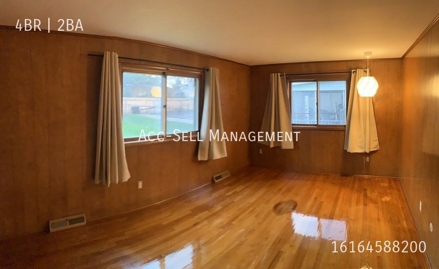 53 Luray Ave Nw - Photo 5 of 17