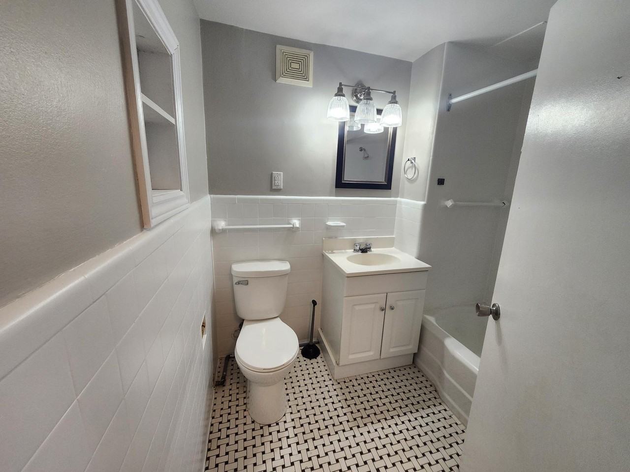 77 Hazen St #77-1 - Photo 7 of 10