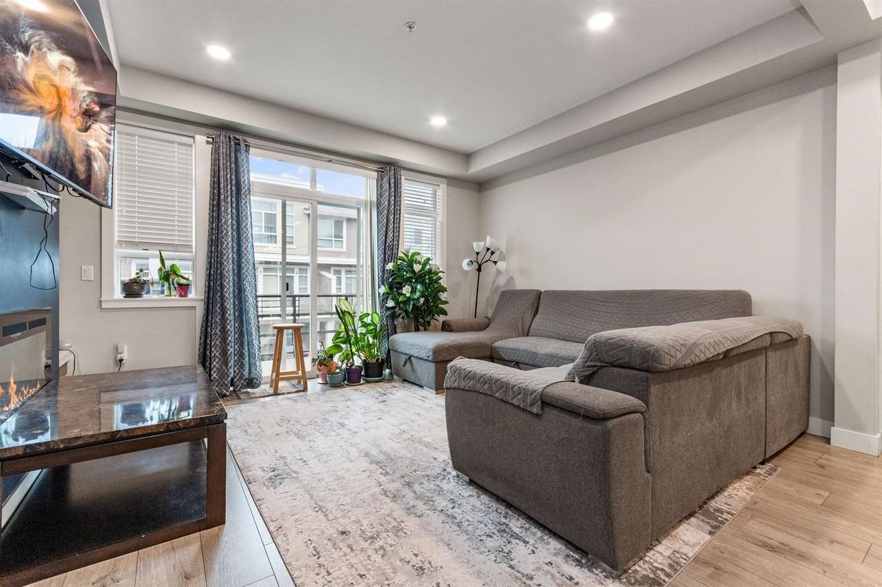 8413 Midtown Way - Photo 3 of 7