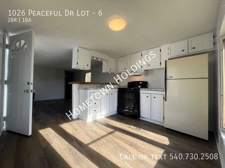 1026 Peaceful Dr #6 - Photo 4 of 11