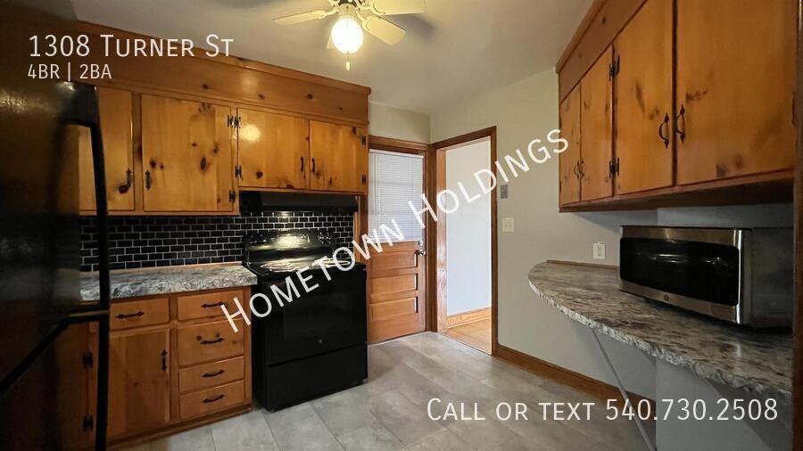 1308 Turner St - Photo 5 of 18