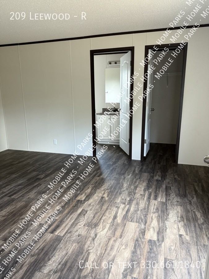 209 Leewood Dr #R - Photo 4 of 7